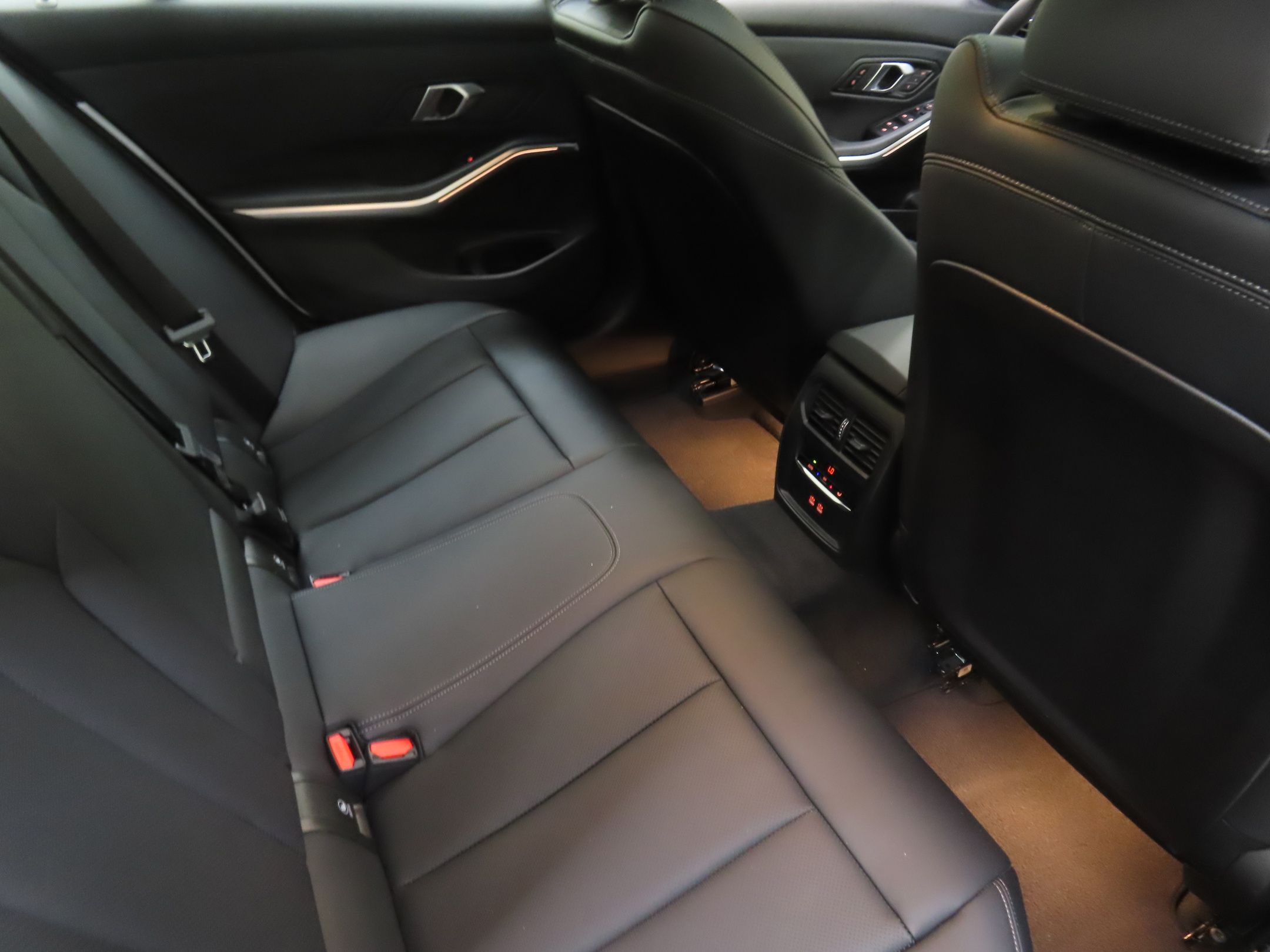 2024 Bmw 330i photo 22