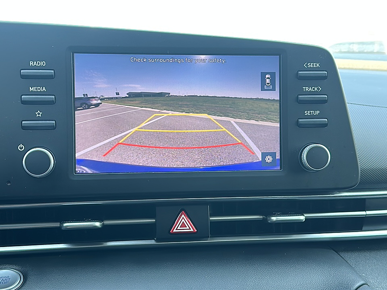 2023 Hyundai Elantra SEL photo 19
