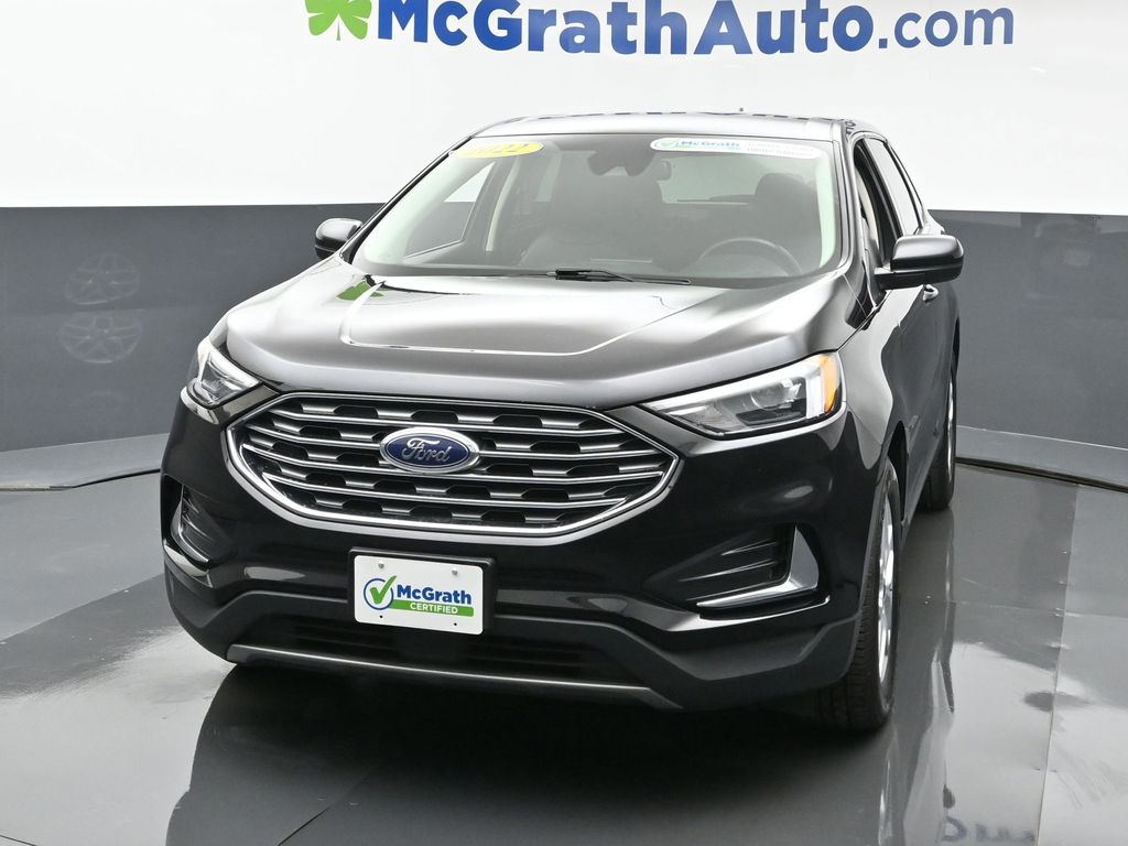 2022 Ford Edge SEL photo 3
