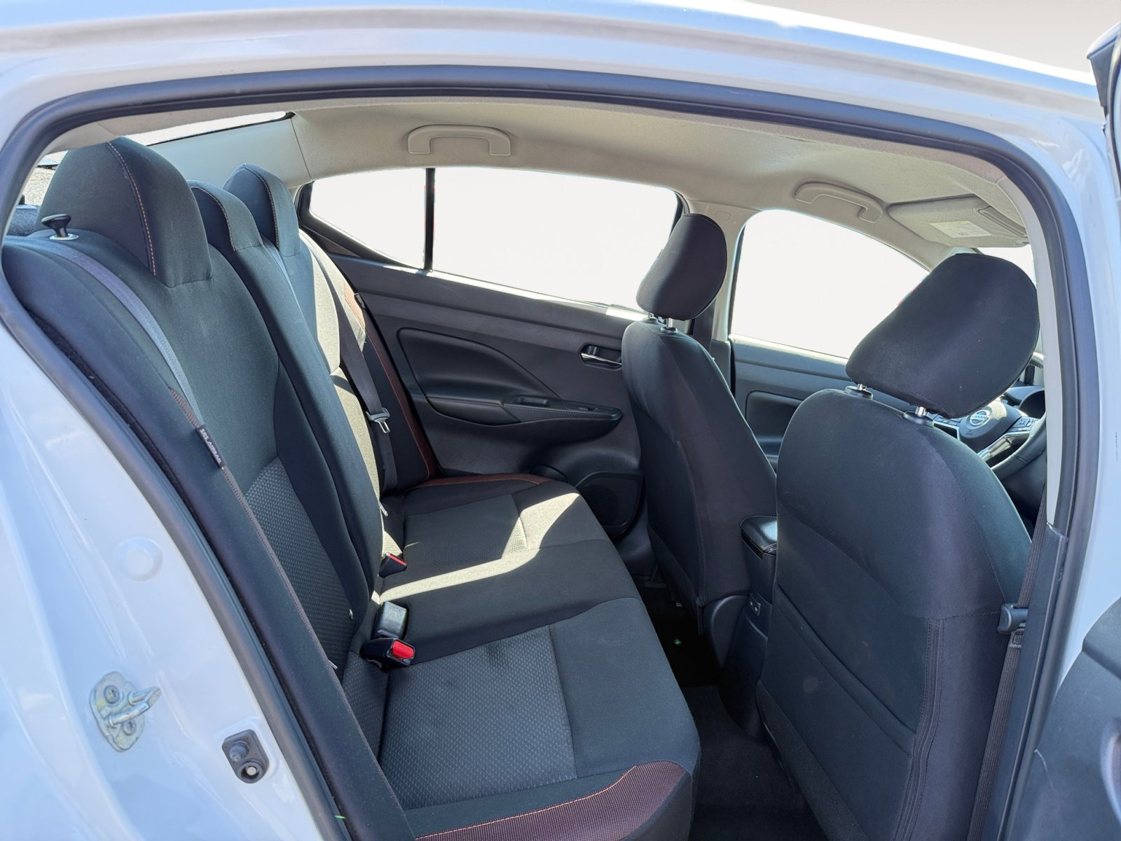 2021 Nissan Versa 1.6 SR photo 18