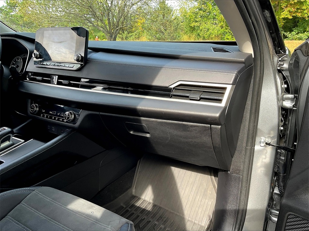 2024 Mitsubishi Outlander SE Ralliart photo 11