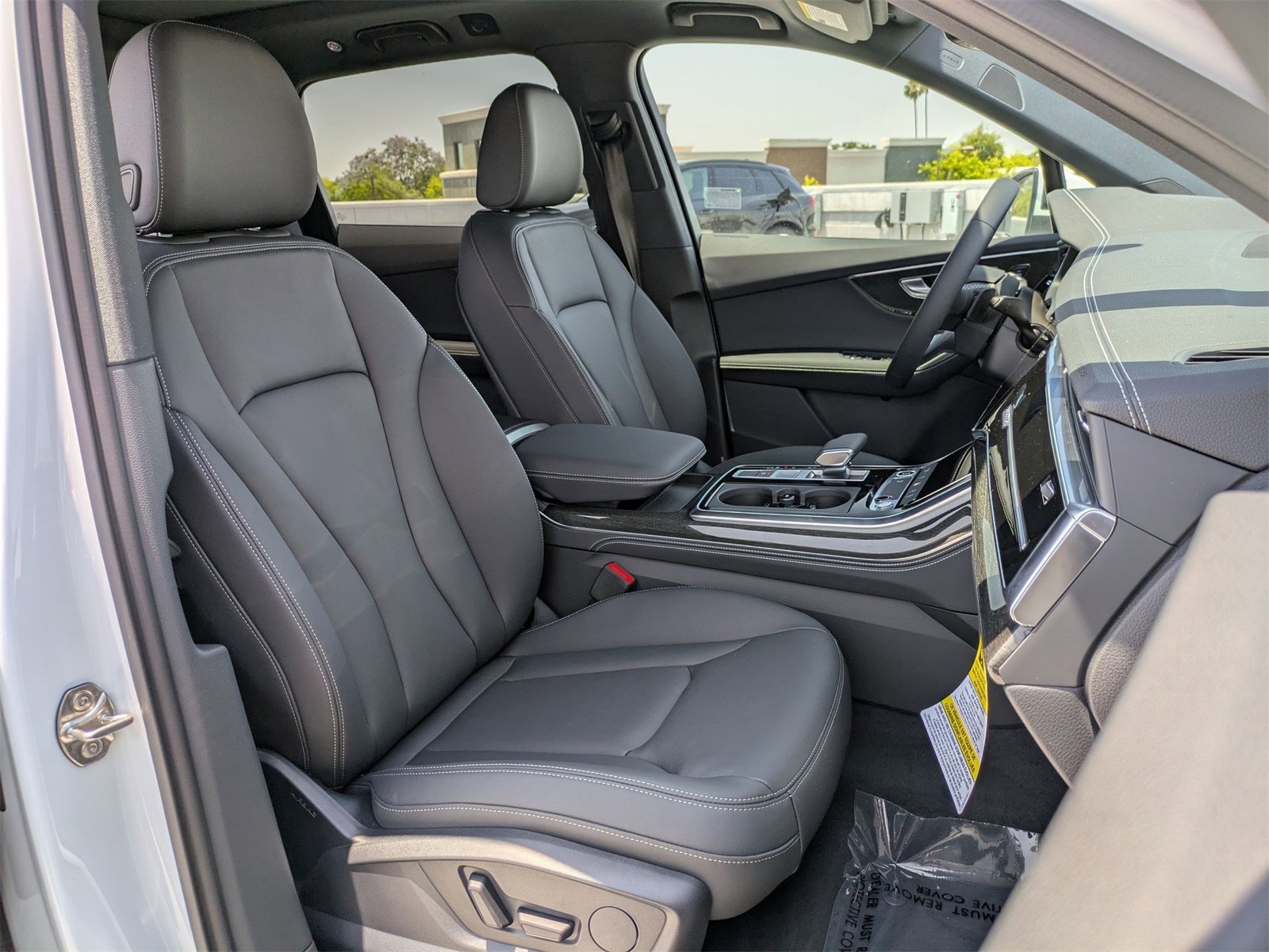 2025 Audi Q7 55 Premium Plus photo 10