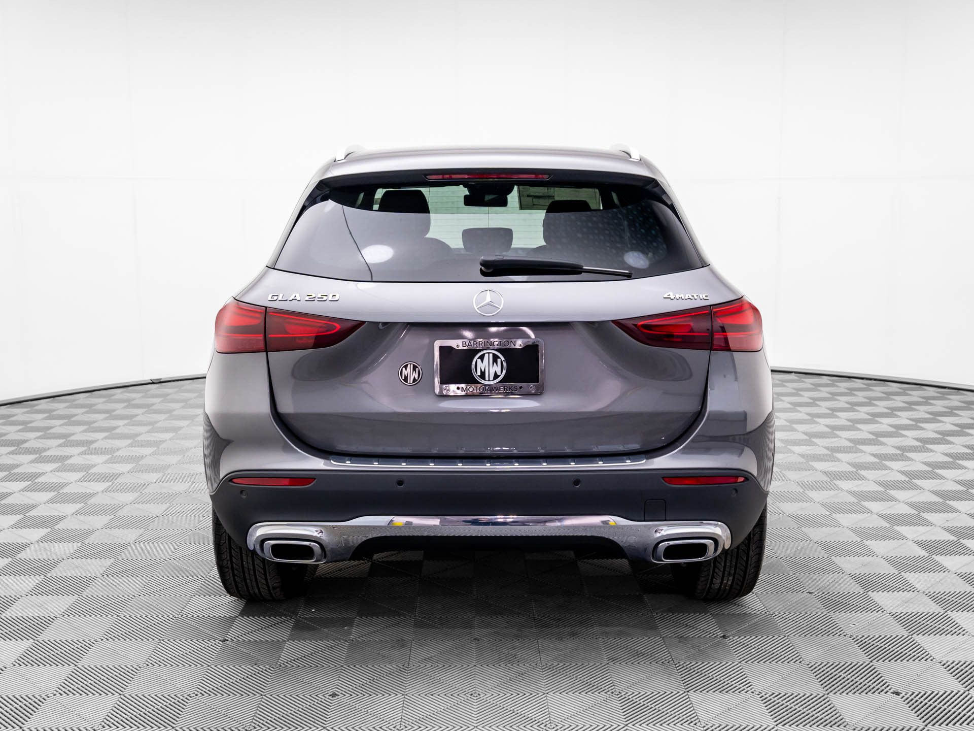 2025 Mercedes Benz GLA 250 4MATIC photo 3
