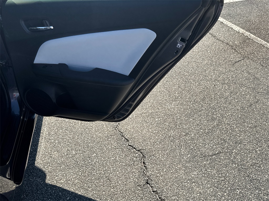 2022 Toyota Prius XLE photo 16