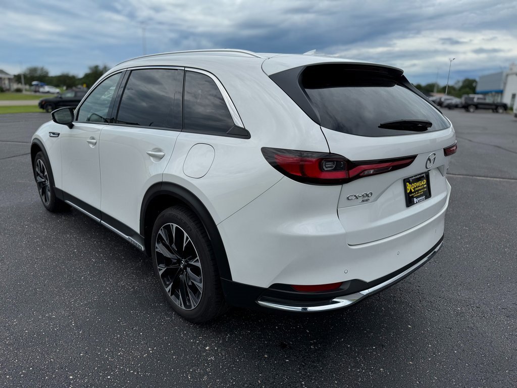 2024 Mazda CX-90 Premium Plus photo 3