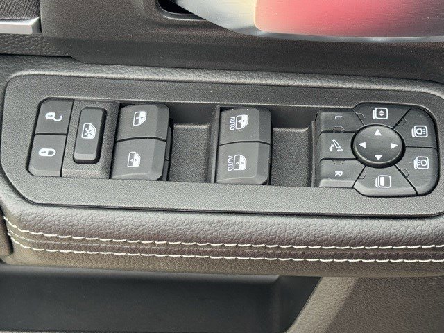 2026 Ram 2500 Big Horn photo 9