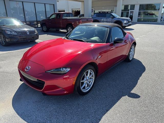 2016 Mazda MX-5 Miata Miata Sport photo 3