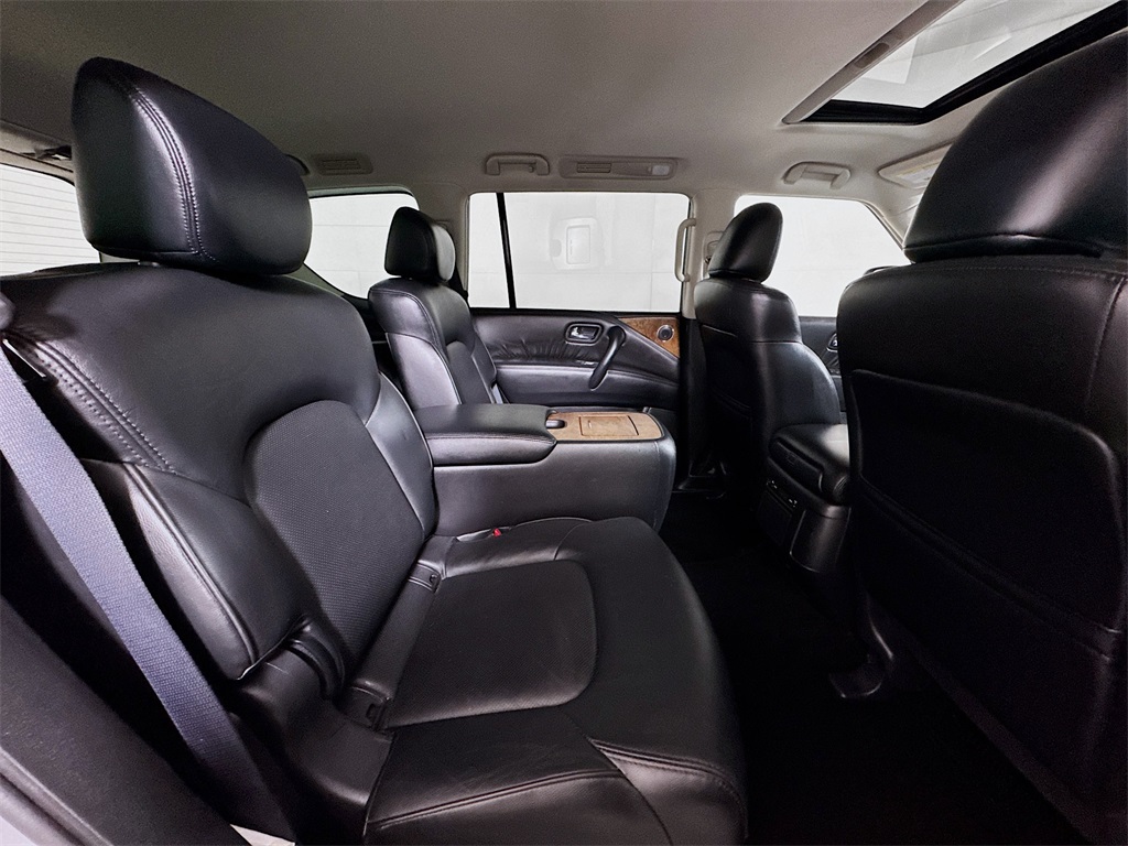 2023 Nissan Armada SL photo 17