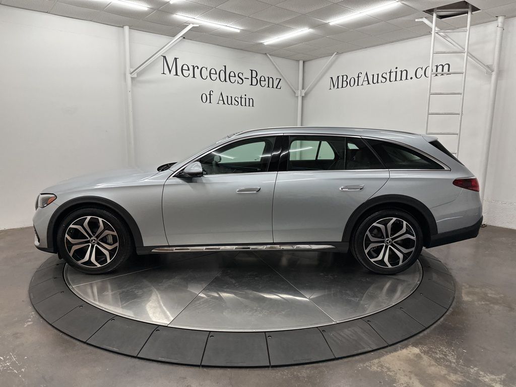 2026 Mercedes Benz E 450 4MATIC All-Terrain photo 4