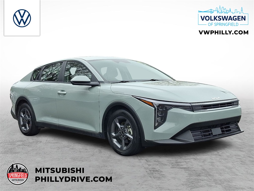 2025 Kia K4 LXS's photo