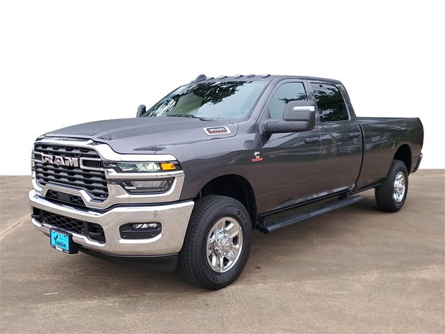 2025 Ram 3500 Tradesman photo 3