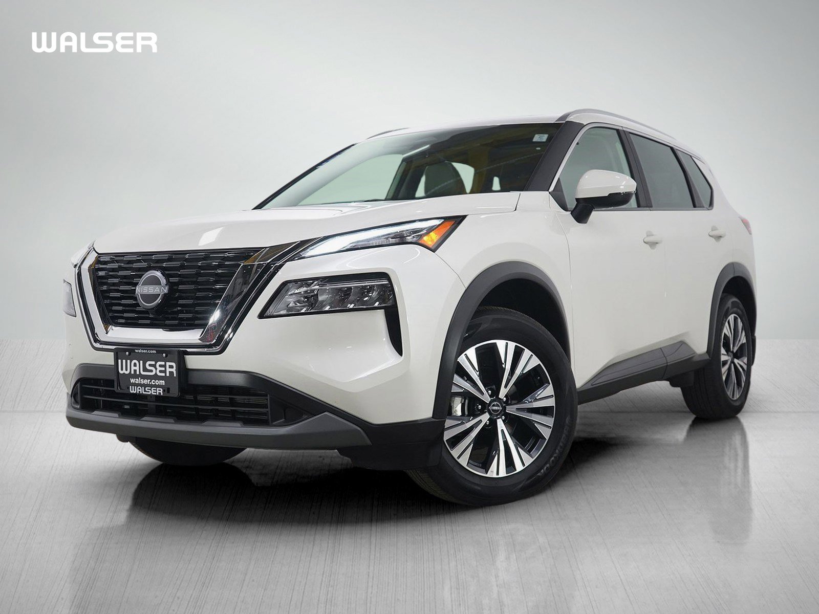 2023 Nissan Rogue SV's photo