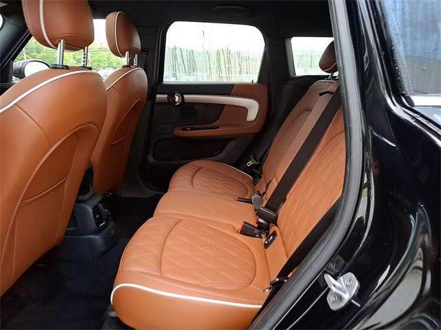 2024 Mini Countryman S Iconic photo 8