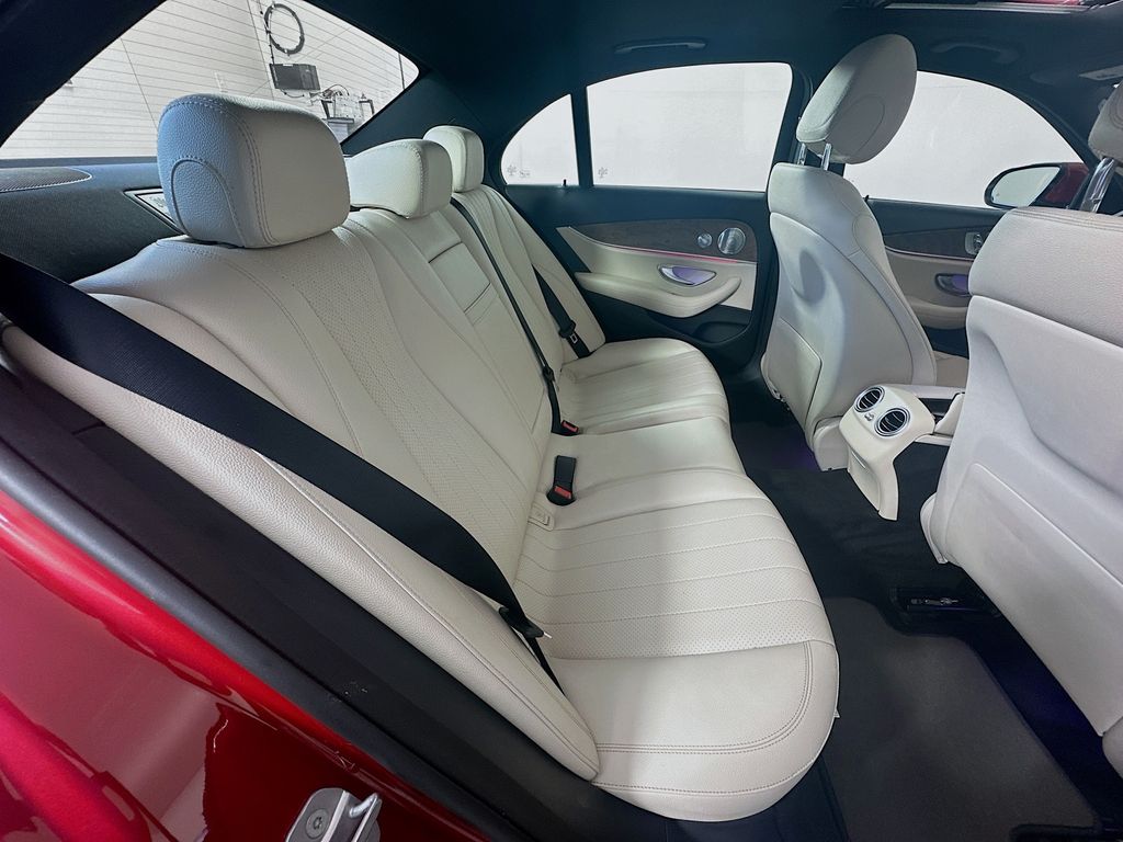 2018 Mercedes Benz E 300 photo 25