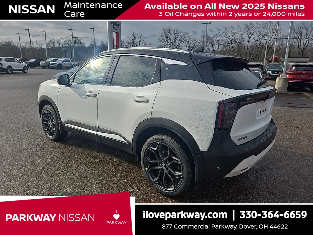 2025 Nissan Kicks SR photo 5