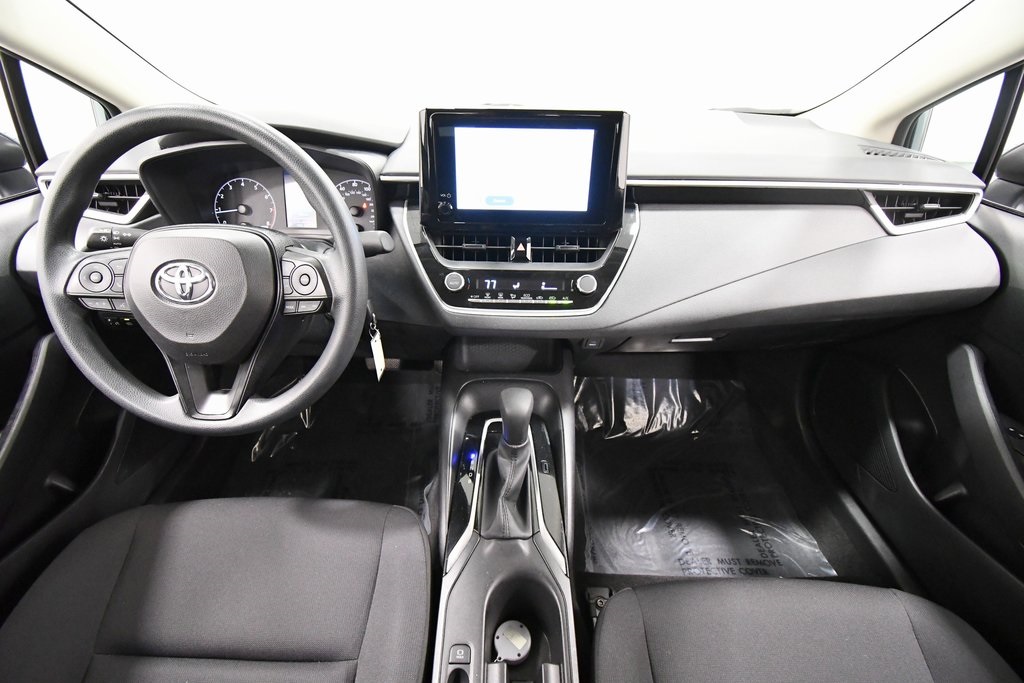 2024 Toyota Corolla LE photo 3