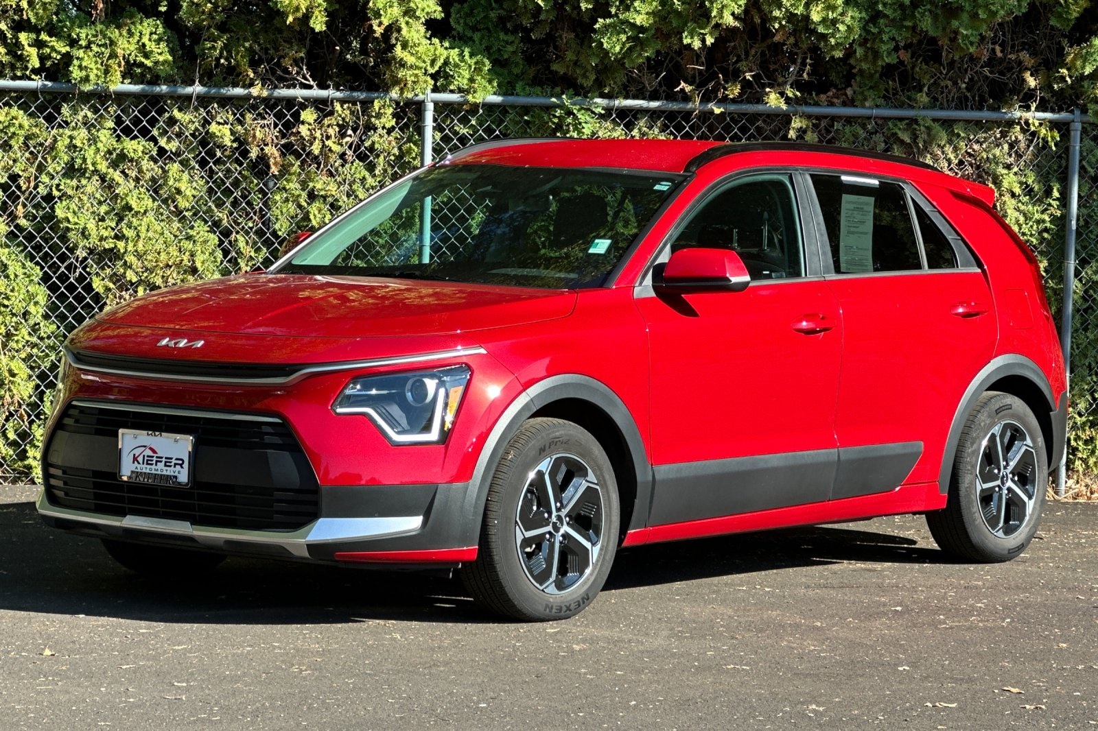2023 Kia Niro LX photo 7