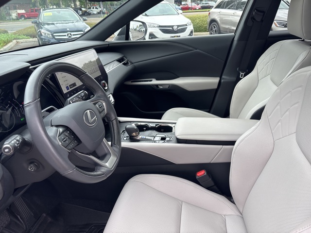 2024 Lexus RX 350h Premium photo 9