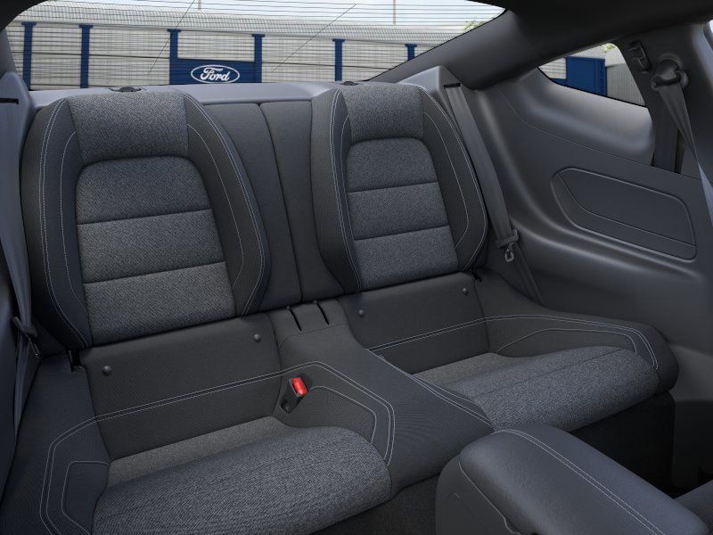 2025 Ford Mustang EcoBoost photo 3