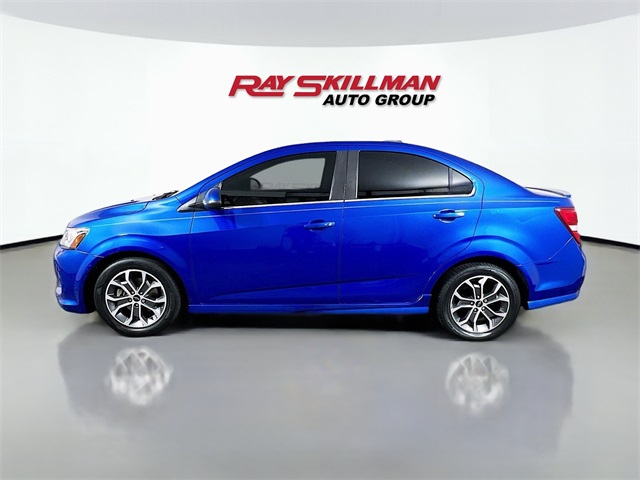 2020 Chevrolet Sonic LT photo 4