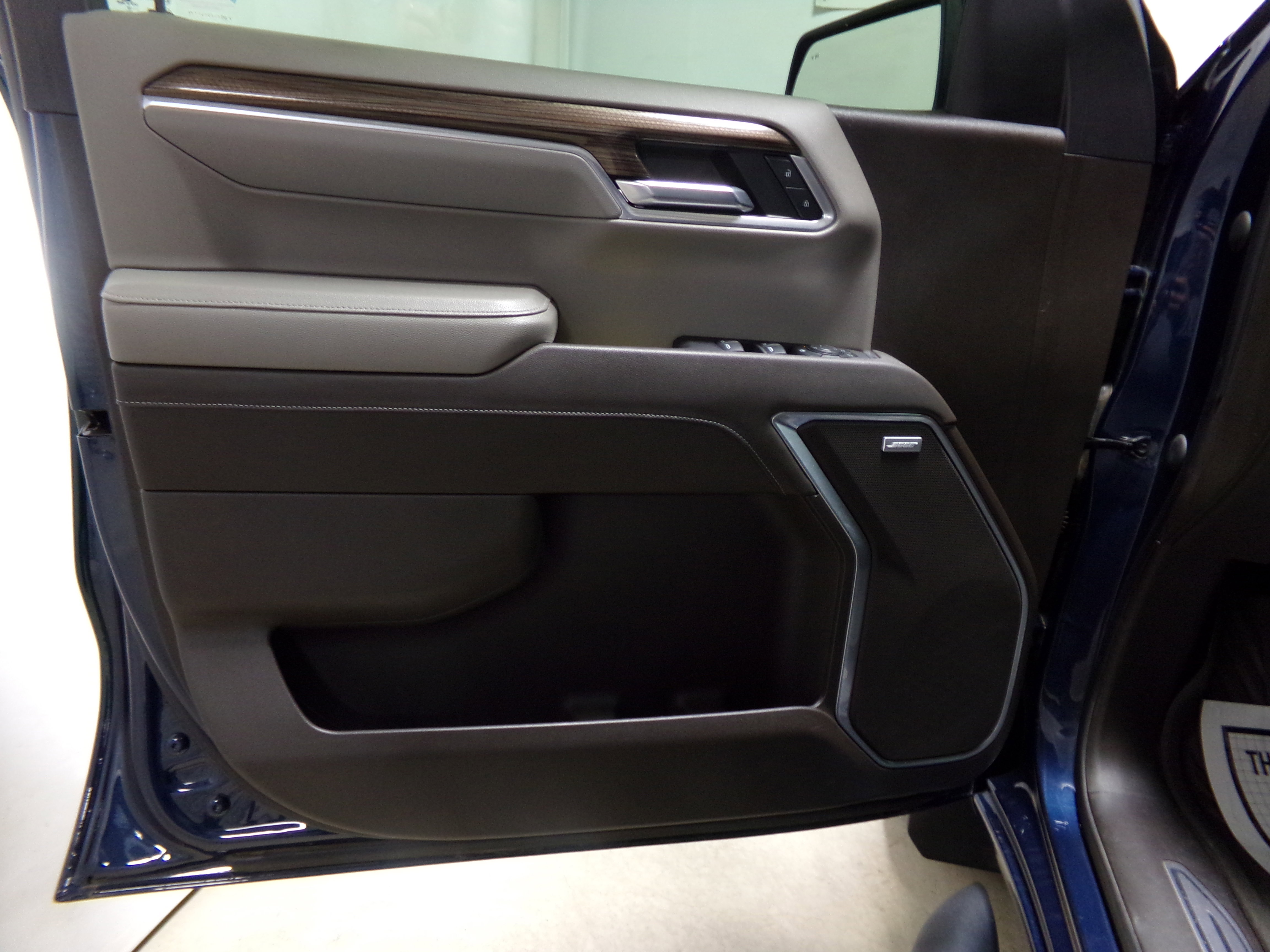 2022 Chevrolet Silverado 1500 RST photo 7