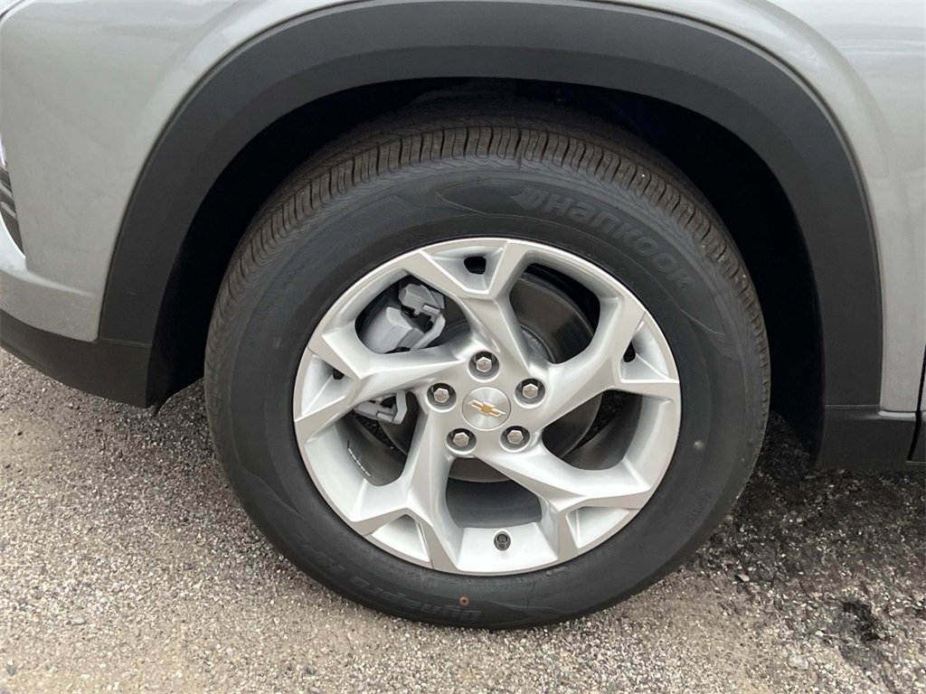 2026 Chevrolet Trax LS photo 25