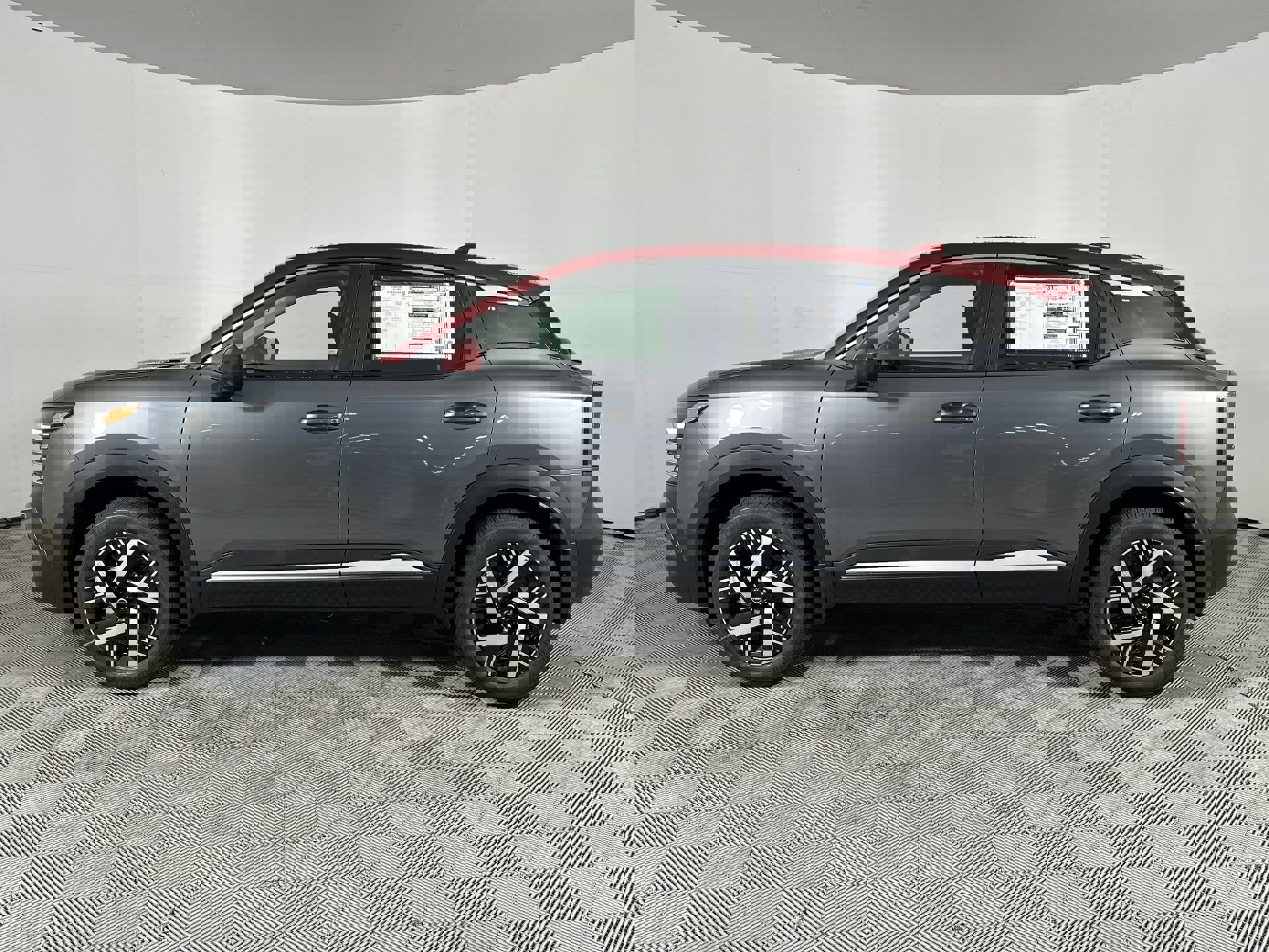 2025 Nissan Kicks SV photo 4