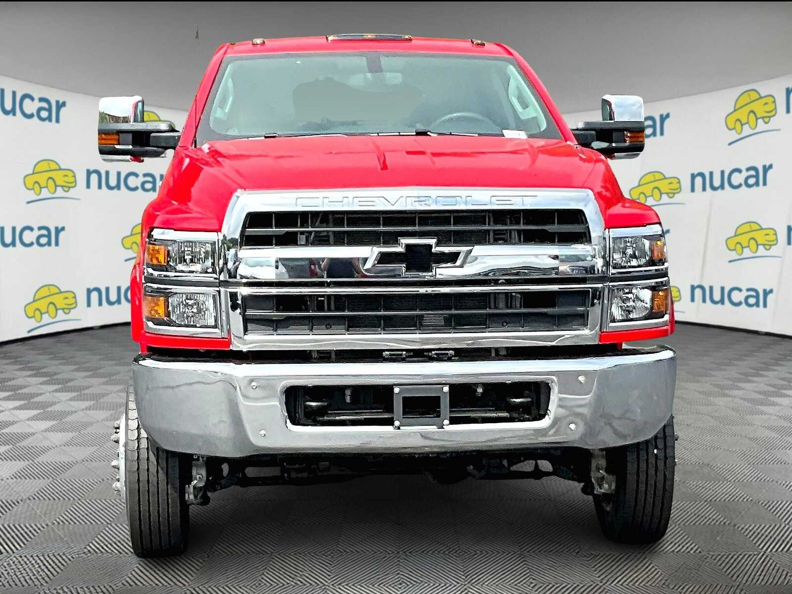 2024 Chevrolet Silverado 5500HD Work Truck photo 2