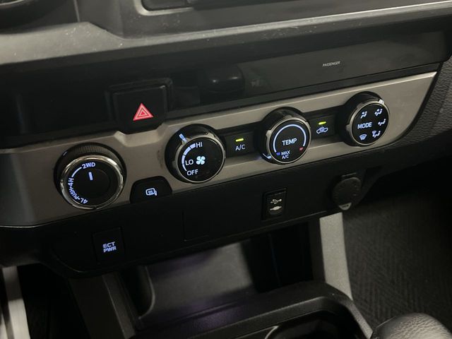 2016 Toyota Tacoma SR photo 13