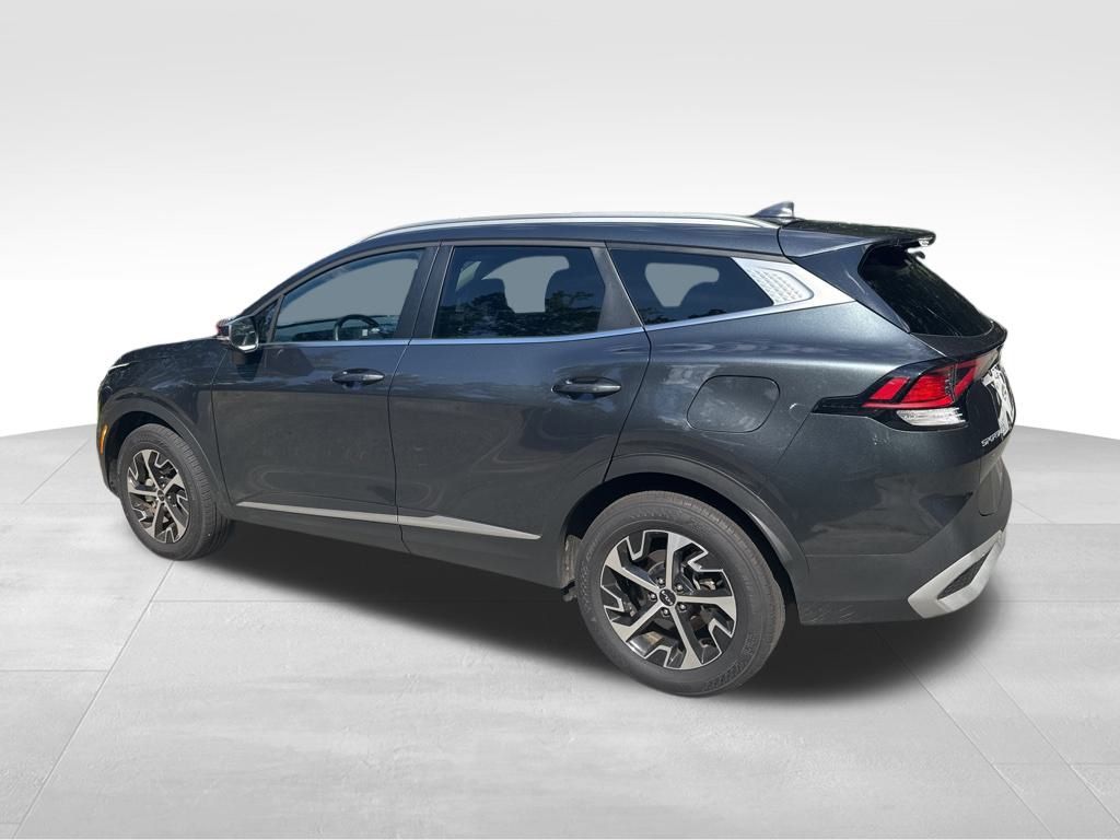 2025 Kia Sportage EX photo 3