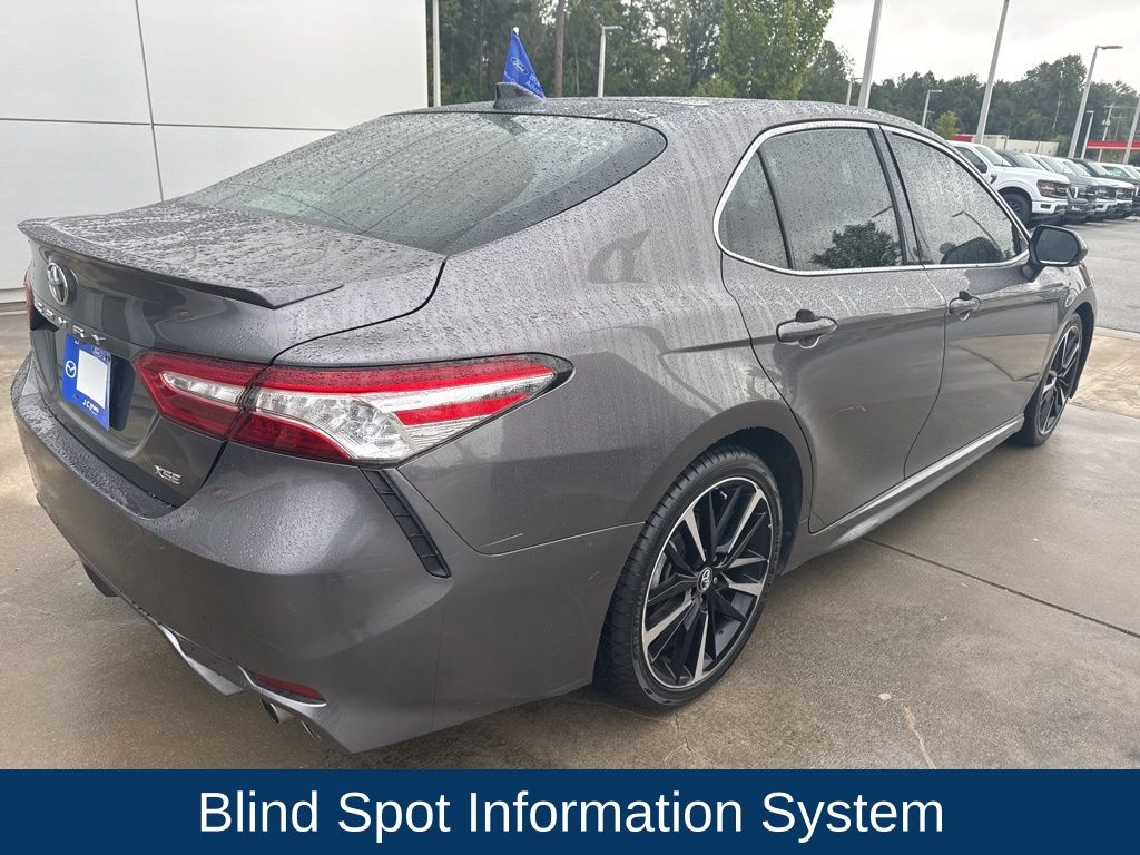 2020 Toyota Camry XSE V6 photo 6