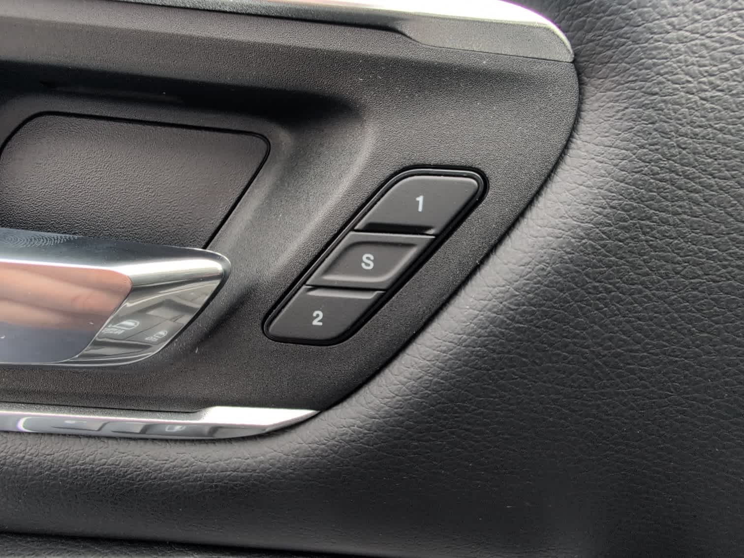 2022 Ram 1500 Laramie photo 17