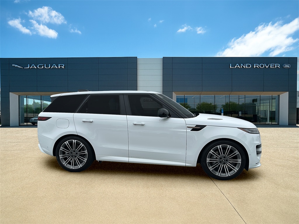 2025 Land Rover Range Rover Sport SE photo 3
