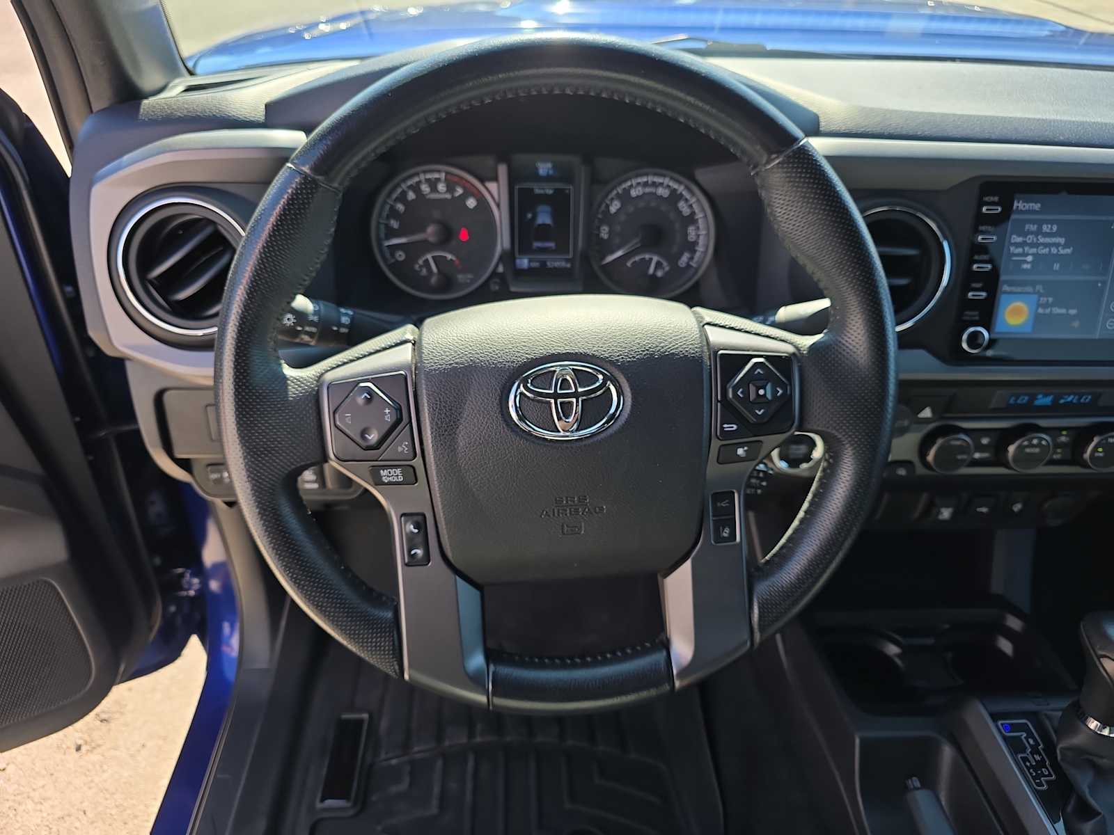 2022 Toyota Tacoma TRD Sport 4x4 photo 13