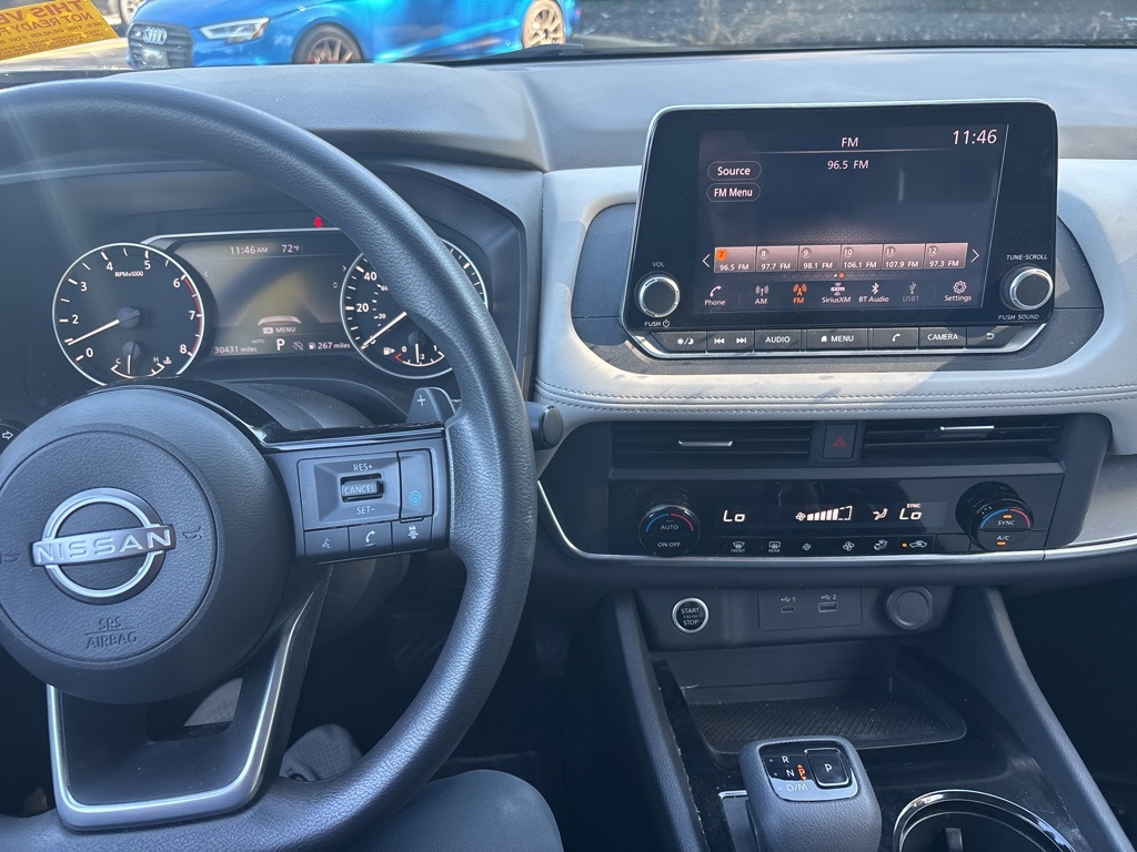 2023 Nissan Rogue SV photo 7