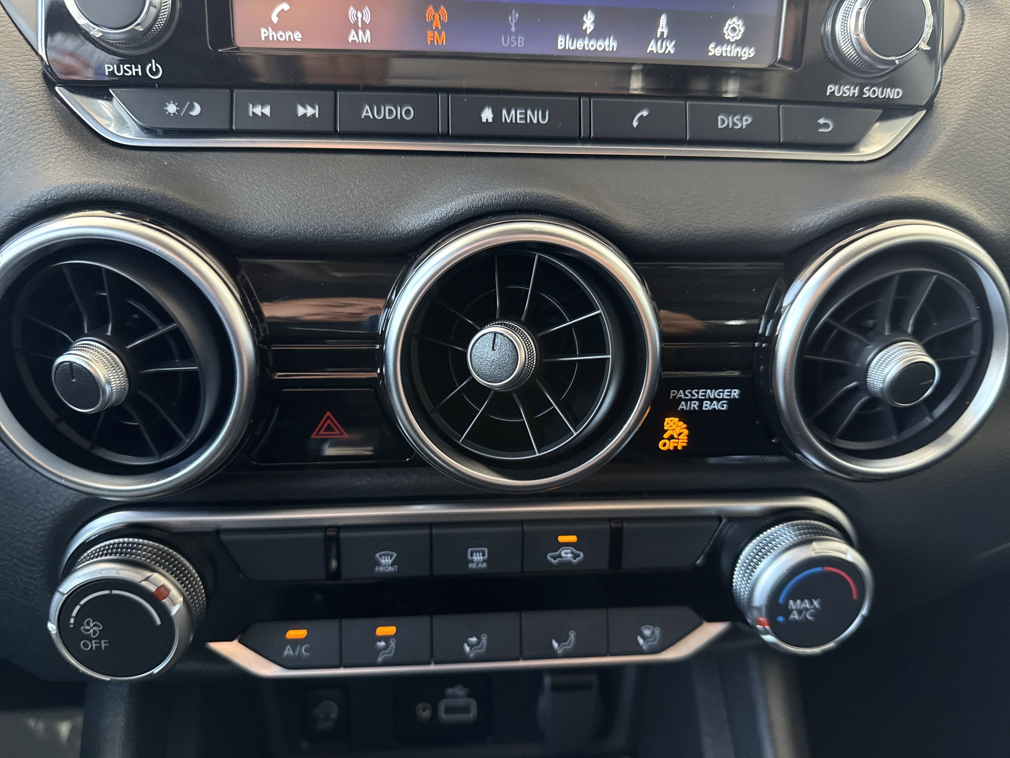 2024 Nissan Sentra S photo 17