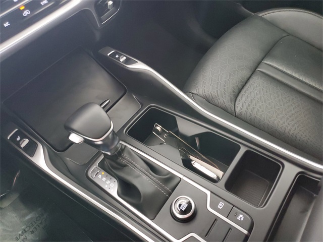 2022 Kia Sorento S photo 17