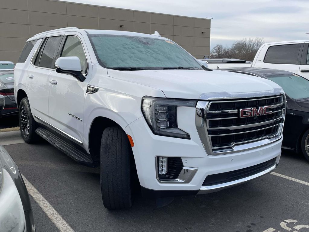 2021 GMC Yukon SLT's photo