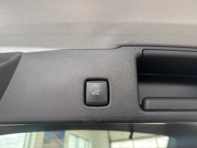 2022 Ford Escape SEL photo 6