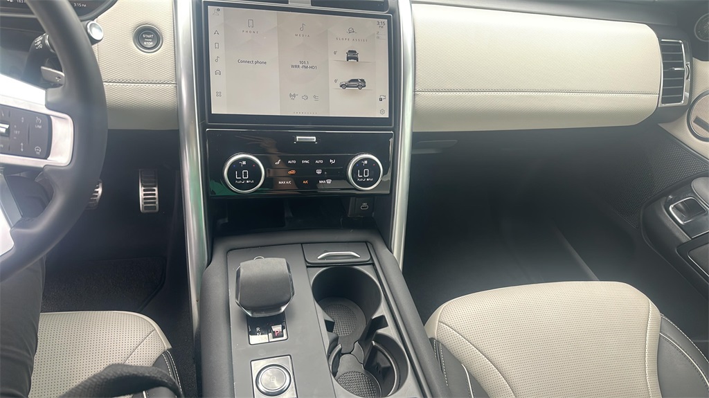 2024 Land Rover Discovery SE photo 14