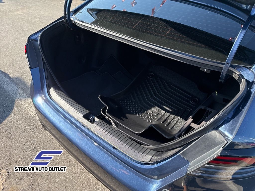 2024 Honda Accord Hybrid EX-L photo 9