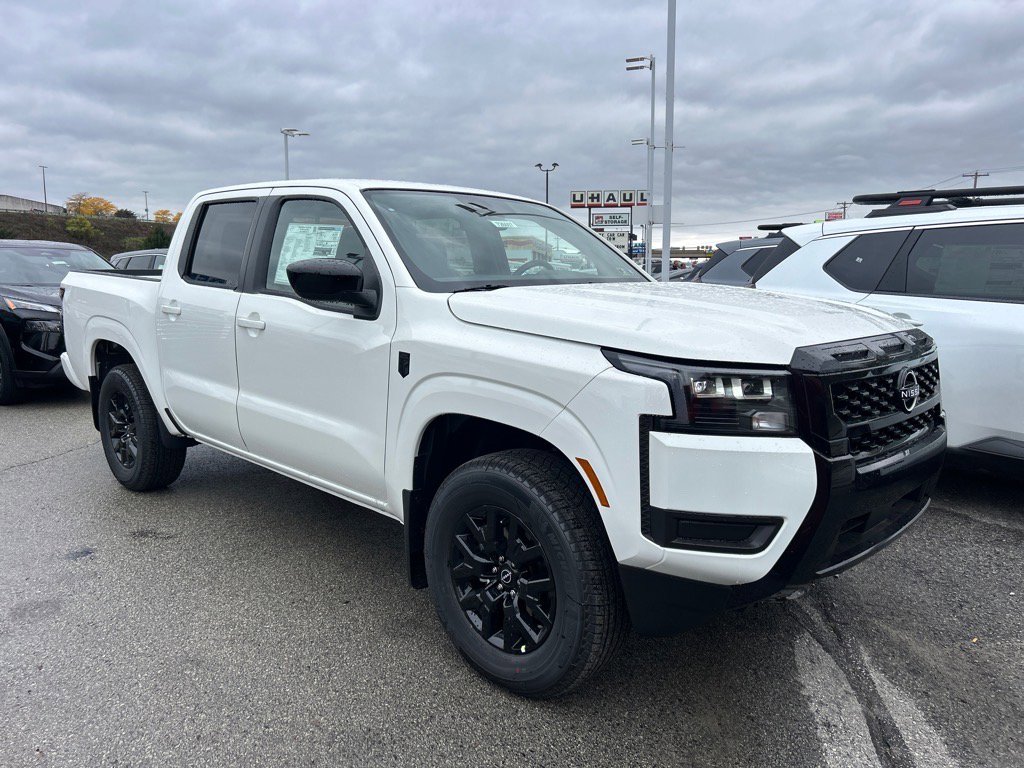 2026 Nissan Frontier SV's photo