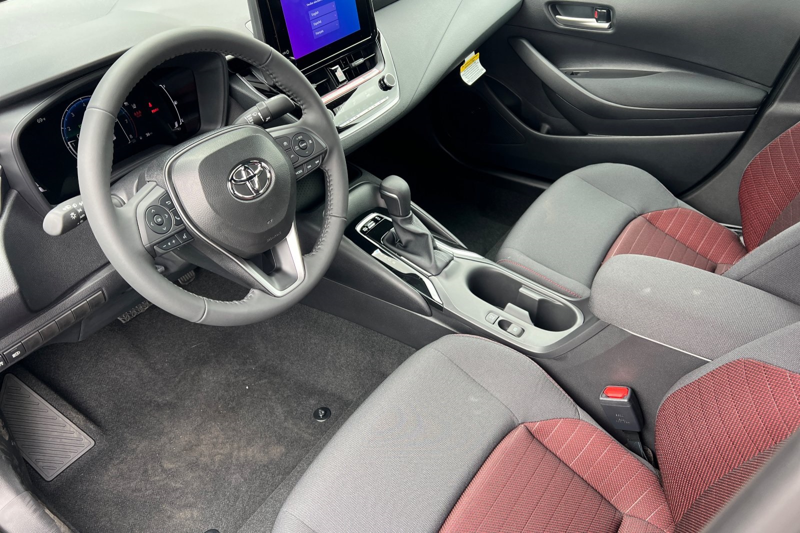 2026 Toyota Corolla SE photo 11