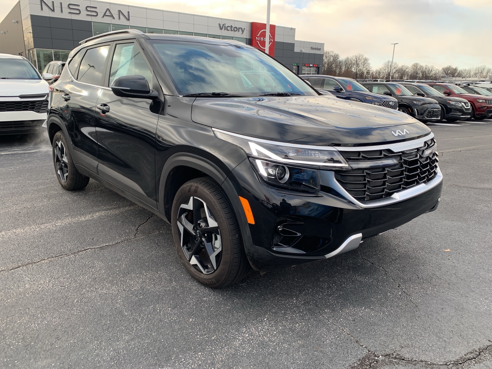 2025 Kia Seltos EX's photo