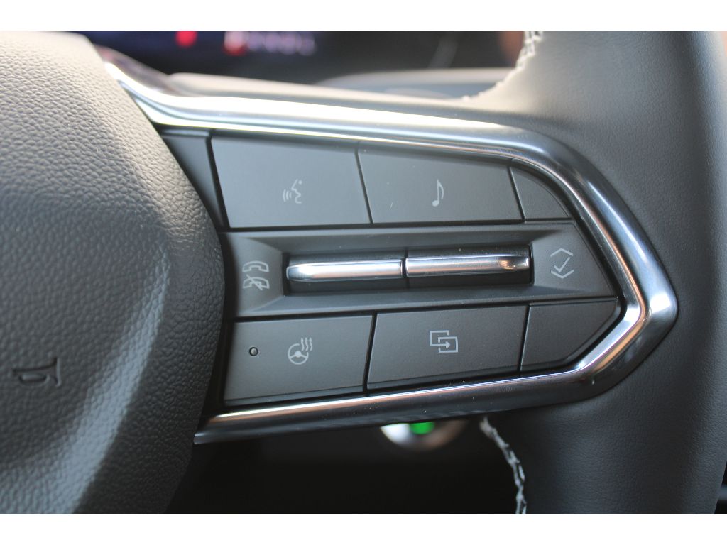 2026 Chevrolet Traverse photo 14