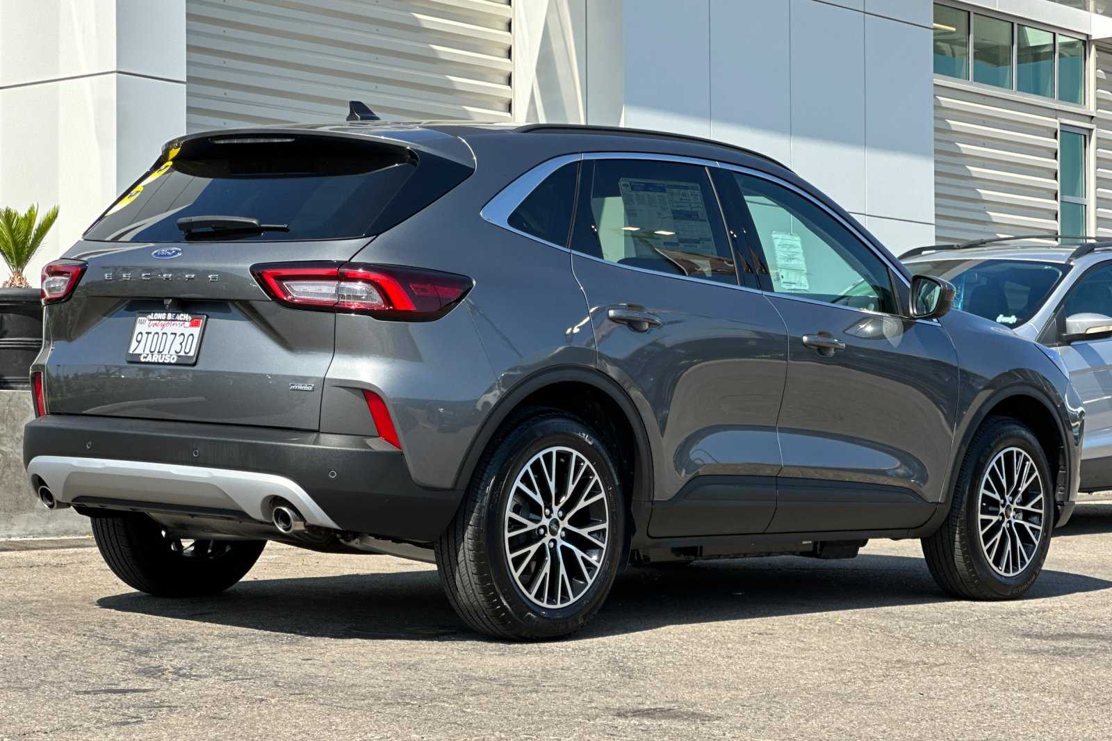 2025 Ford Escape Plug-In Hybrid Base photo 2