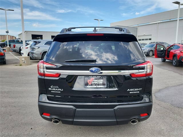 2025 Subaru Ascent Limited photo 3