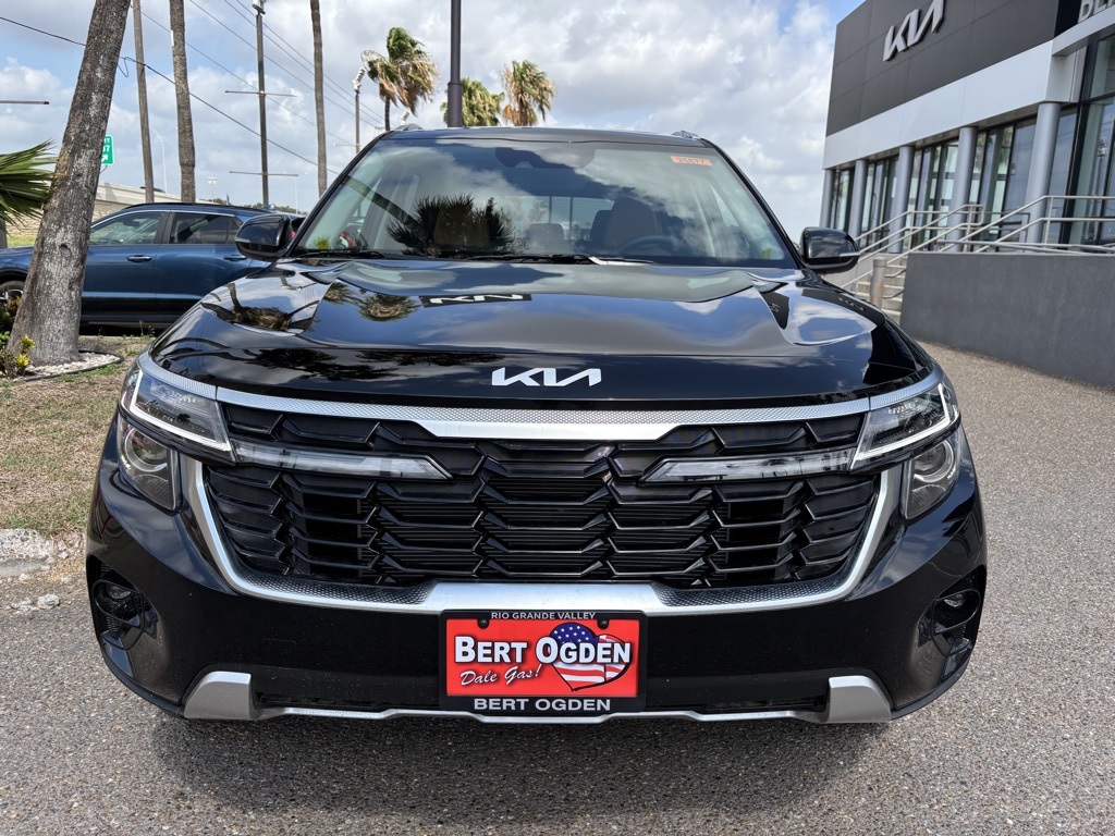 2025 Kia Seltos EX photo 2