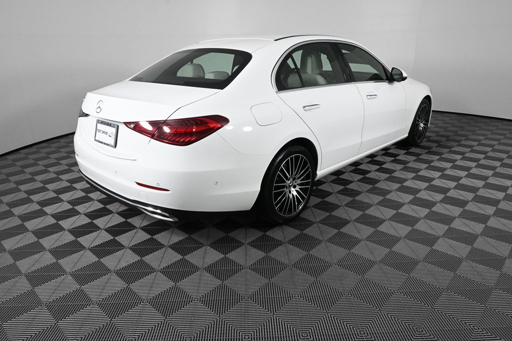 2025 Mercedes Benz C 300 photo 17