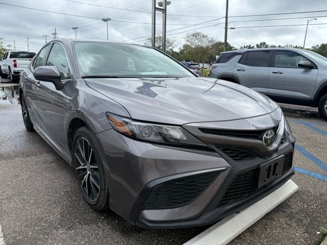 2024 Toyota Camry SE photo 3